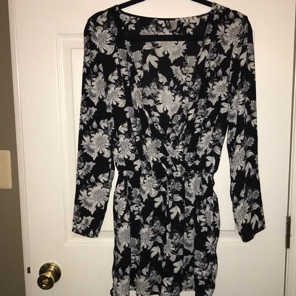 Black & white floral romper